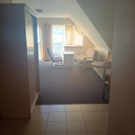 Hotel Bida Z Nędzą - Bida